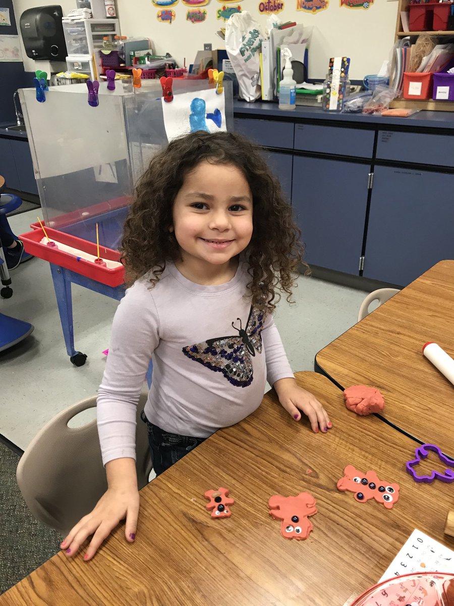 pre_jhe's tweet photo. Worksheetless Wednesday! #HayesHawks #JhePre-k https://t.co/I9FCgDaqdc