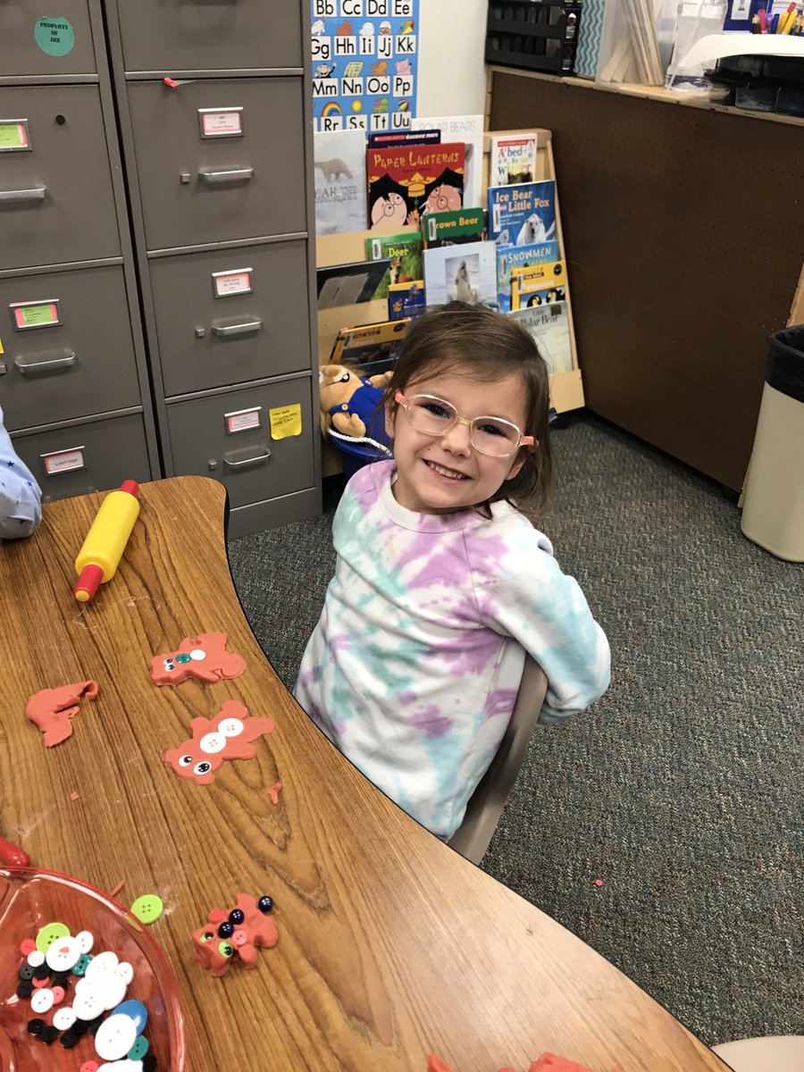 pre_jhe's tweet photo. Worksheetless Wednesday! #HayesHawks #JhePre-k https://t.co/I9FCgDaqdc