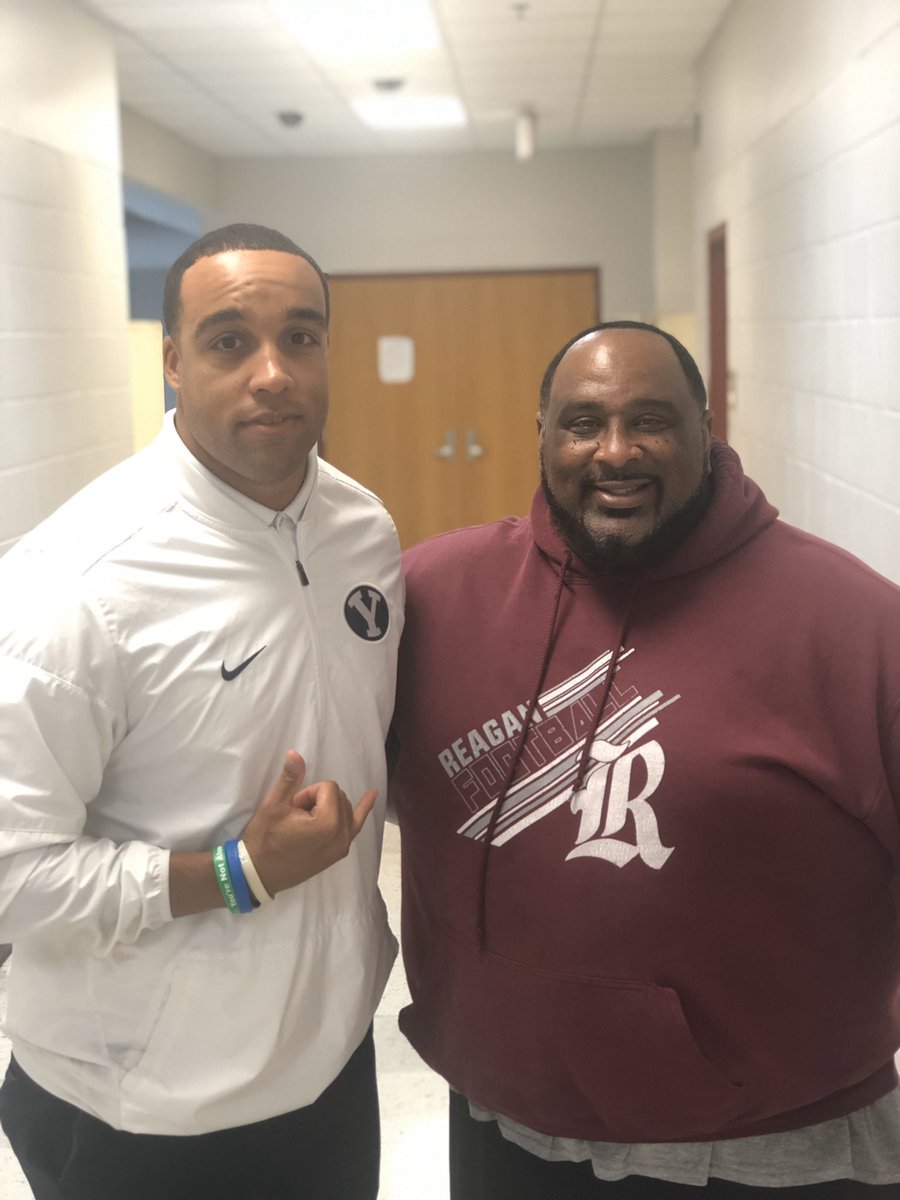 FootballHeights's tweet photo. A big thank you to @Coach_Steward from BYU for visiting the Heights today! #HeightsFootball #MaroonGoons #RecruitHeights https://t.co/QKvotICFZ5