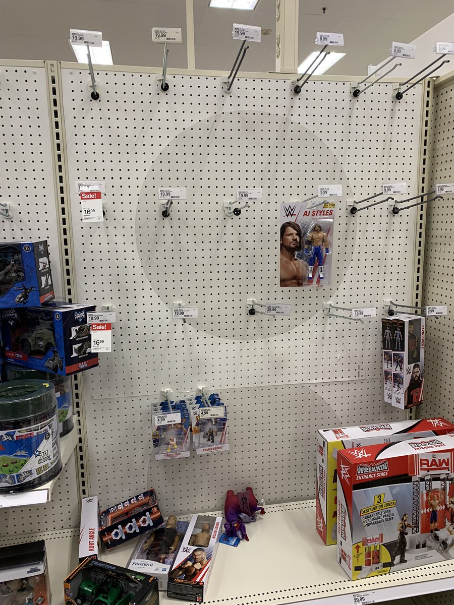 ChickFoleyShow's tweet photo. Dude at one of my @Target stores scanned the elite barcode and his computer shows they haven’t SOLD a @Mattel @wwe elite figure at this store since December 14th. Pathetic.
#DoBetterTarget https://t.co/dR9fKsouRO
