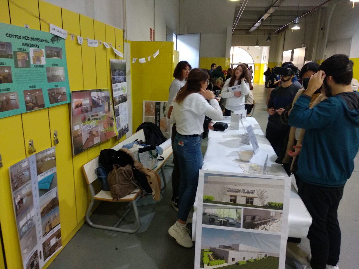 lluciamoreno21's tweet photo. #RV #AR con #kubity #Revit
#BIM Actividad realizada en el día de convivencia por el ciclo de GS "Proyectos de edificacion"
Muchas gracias al alumnado participante!
Bianca, Cristhian, Romnique, Silvia y Enrique
#projectesedificacio #edificacioaprenent #ciutatdelaprenent #FP https://t.co/aacx5Fg74j