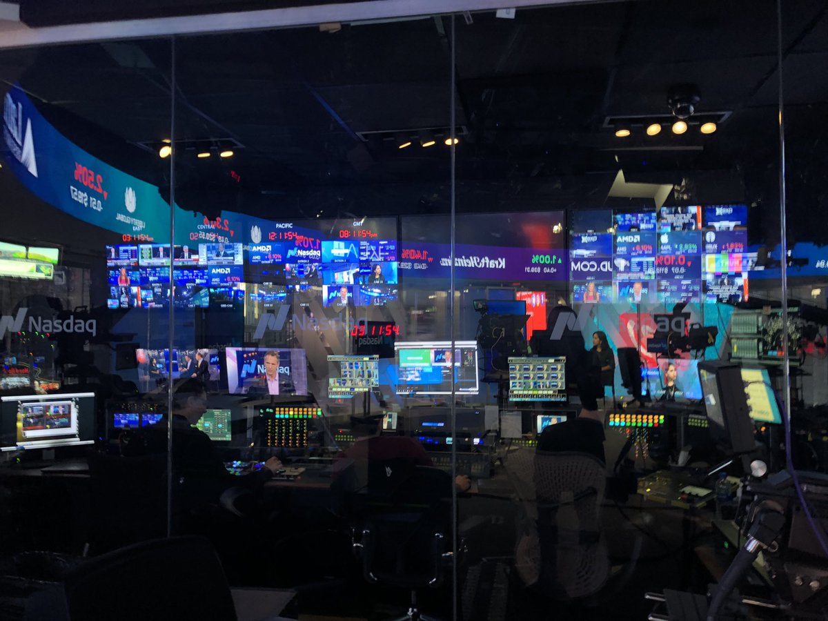 CynthiaNowak's tweet photo. Behind the bell sneak peek! @ceoglenn @RrrrrJ #behindthebell @eXpWorldIR @eXpRealty https://t.co/QB87cQAmTl