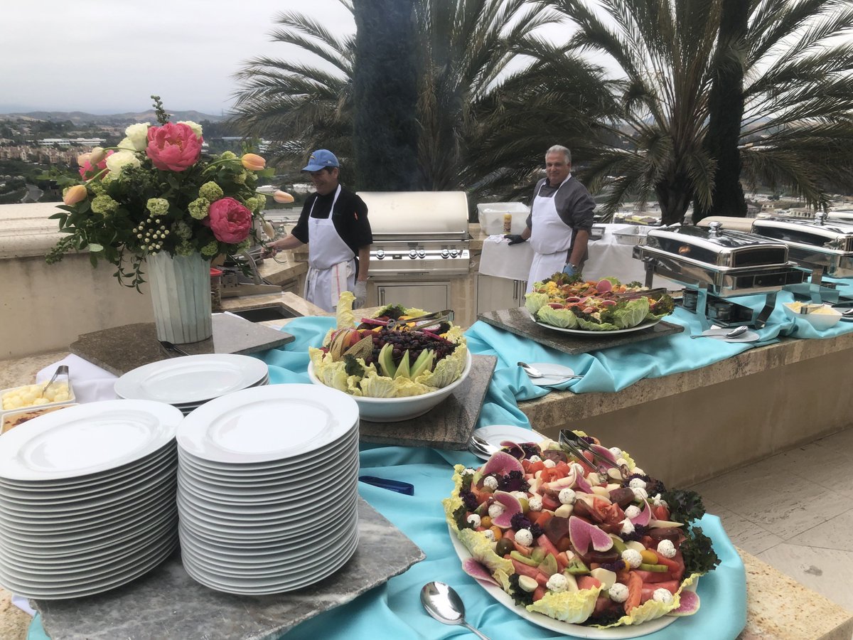 SaltwaterCaters's tweet photo. Outdoor BBQ Goals ♨️ #SaltwaterCatering #Irvine #LosAngeles #Foodporn #Catering #Luxury #California #foodgasm #foodblogger #igfood #tasty #lovefood #goodeats #eeats #OCeats #tablesettings #chef https://t.co/thskul7MZl