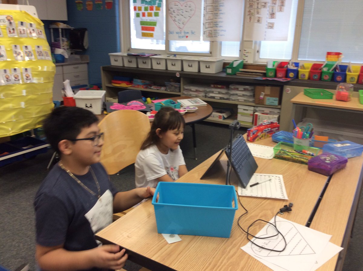 MrsQualter's tweet photo. Kindergarten had so much fun with @pudliner108 and @108Ryan  5th grade class playing Kahoot to review the PBIS cool tools! #d124inspire https://t.co/1TfbcBGlhH