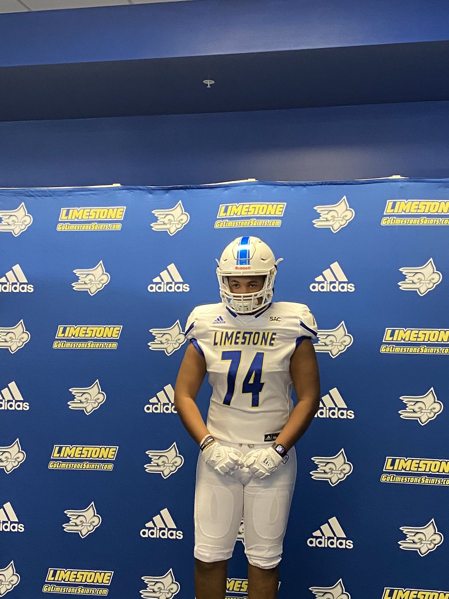 JaheimMathis's tweet photo. After a great visit I’m blessed to receive another offer from Limestone College‼️⚜️ @Cwoods75 @Coach_BTurk @GoRebsPCCW https://t.co/cgLUu422lE