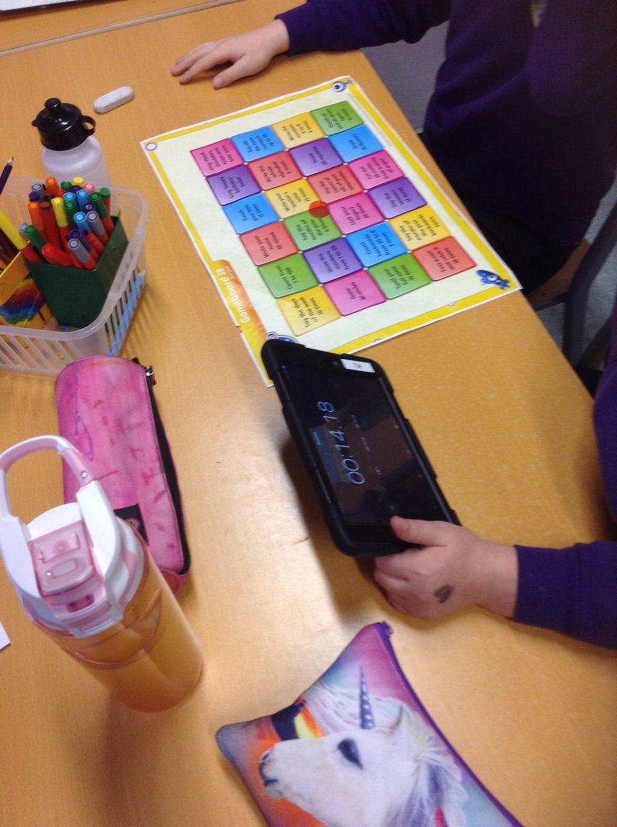 miss_mudge_hb's tweet photo. Also on the agenda today was writing diary entries and estimating and measuring time using stopwatches #busyday #workingtogether #coconstructing #peerfeedback https://t.co/mGMzcc35LZ