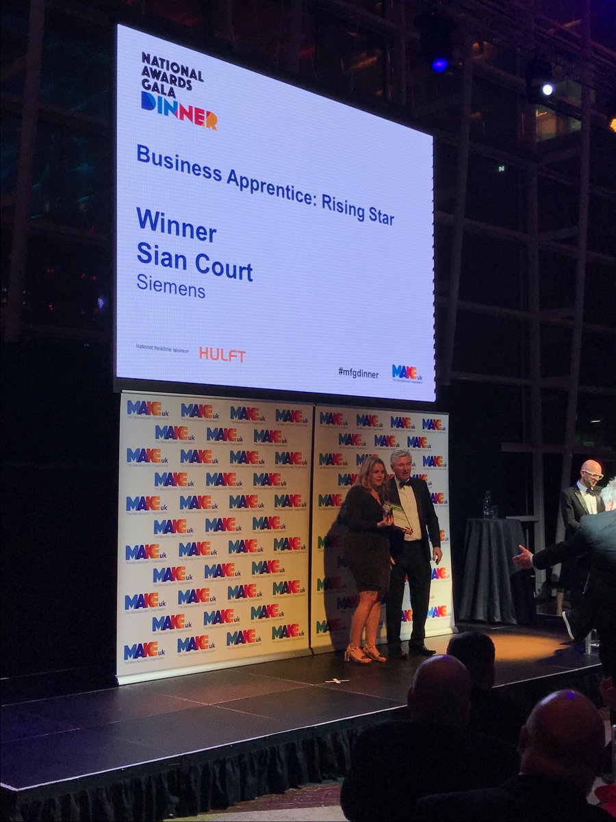 DaveTom2002's tweet photo. Huge congrats Sian with your success at the ⁦@MakeUK_⁩ #mfgdinner, #superproud &amp; #totesemosh ⁦@SiemensUKNews⁩ https://t.co/fcIsSEvMjV