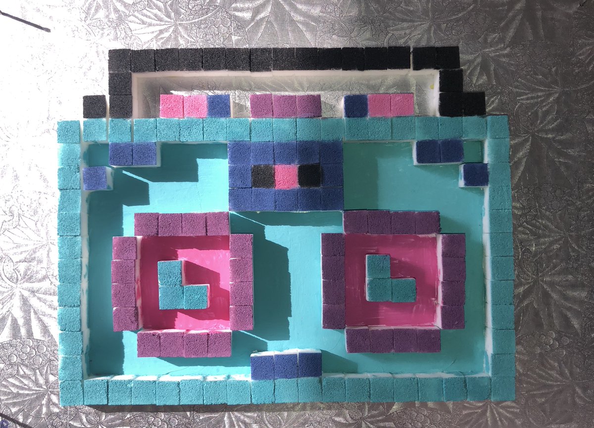 QuestTDSB's tweet photo. Amazing Grade 8 Visual Art: PUSHING PIXELS FARTHER
Based on some simple 8-bit inspired art, students pushed the art style farther by expanding the scope or changing the medium. The resulting works used everything from  watercolours to watermelon! Check out these examples https://t.co/DWFDldu2cj