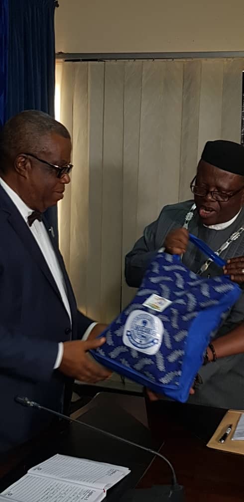ProfIvaraesu's tweet photo. Also today, It was an honour to be  decorated as Ambassador of the Nigerian Institution of Estate Surveyors and Valuers during a Courtesy call on me by the leadership of the group in government house Calabar.

29/01/2020

https://t.co/rWpq4PWseT https://t.co/HTgdwsSYZC