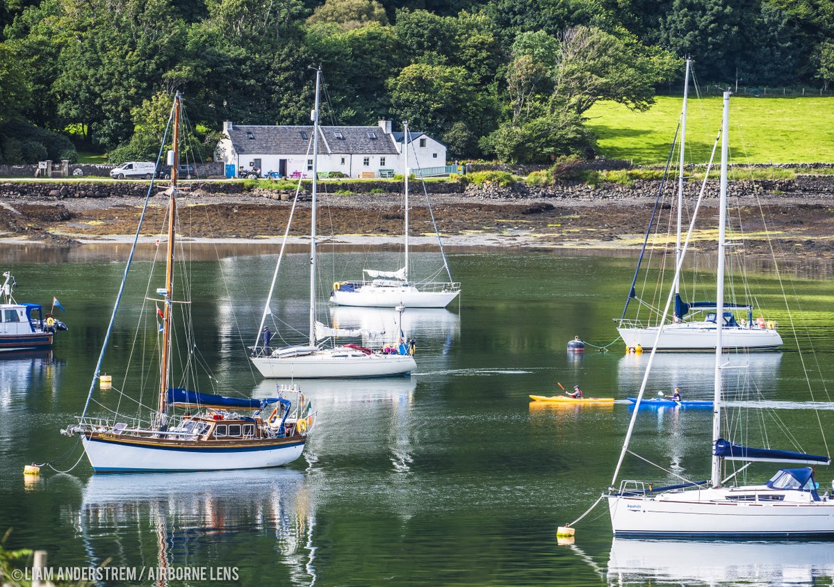 AirborneLens's tweet photo. A1: Sailing into the anchorage at Canna is always a welcome sight. #Scotlandhour #YCW2020 @sailscotland @N_T_S @Cafe_Canna https://t.co/JAi5qcrmjE