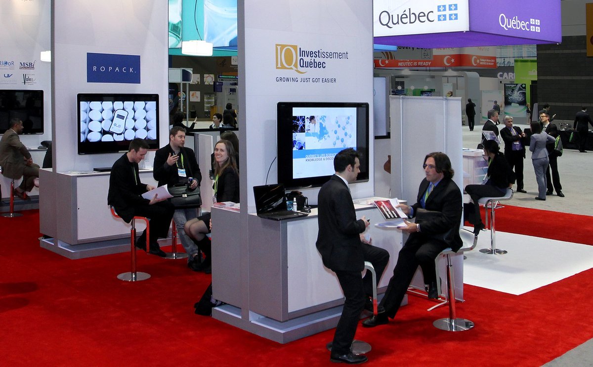 Going to a #tradeshow for the first time? A trade show goes beyond selling your product or service. It's about people; the connection between the people staffing your booth and the people visiting your booth. (Skyline Exhibits) #skylinextremexhibits 
skyline.com/blog/posts/10-…