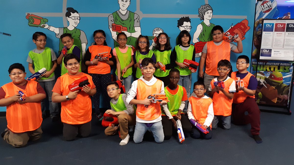 sbmeyer2's tweet photo. Celebrating our top readers! @GTGrizzlyBears @gtprincipal186 @MsFernandez324 #MoveYourBus https://t.co/lbptThWkdX