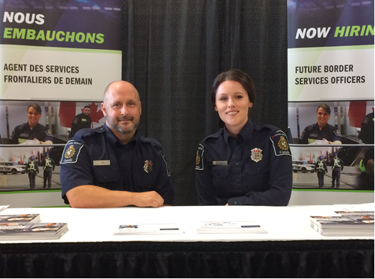 SaintCyrLMI's tweet photo. Tune in to @steeletalk today at 2:45pm on @CKNW for #WorkingontheWestCoast where our #JobMakeroftheWeek is @CanBorder, on a national drive to recruit border service officers across Canada. Listen LIVE by clicking: https://t.co/wKBSdjpAzM and click the CKNW icon. @CanBorderPAC https://t.co/FXCyqD2zRI