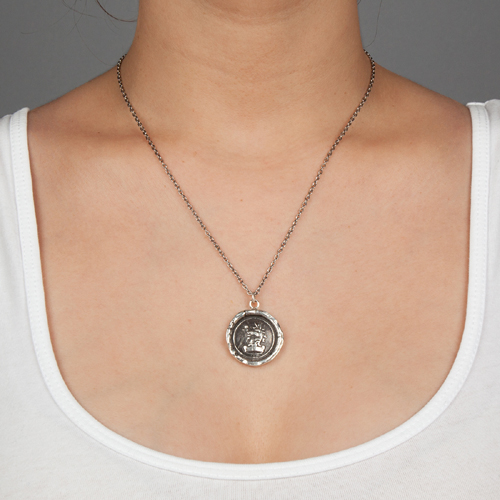 RubyTuesdayAcce's tweet image. The mythical and mysterious unicorn is believed to have the power to heal. Featured on this talisman with a rose in its mouth, it is symbolic of love. 

Shop The Love &amp;amp; Well-being Talisman necklace by #Pyrrha in our #Whistler store or online: ow.ly/UOiZ50y8nX0