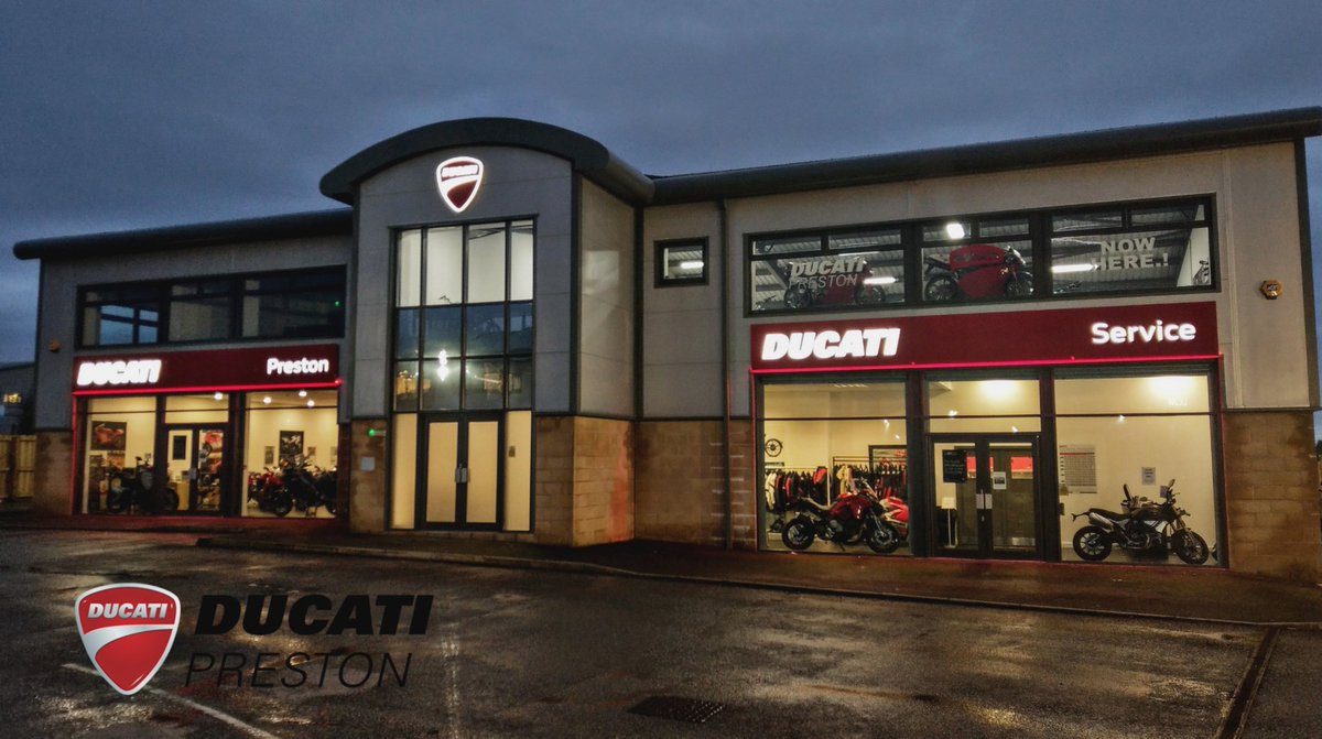 WOW...

All of a sudden, the whole building has been transformed 😲