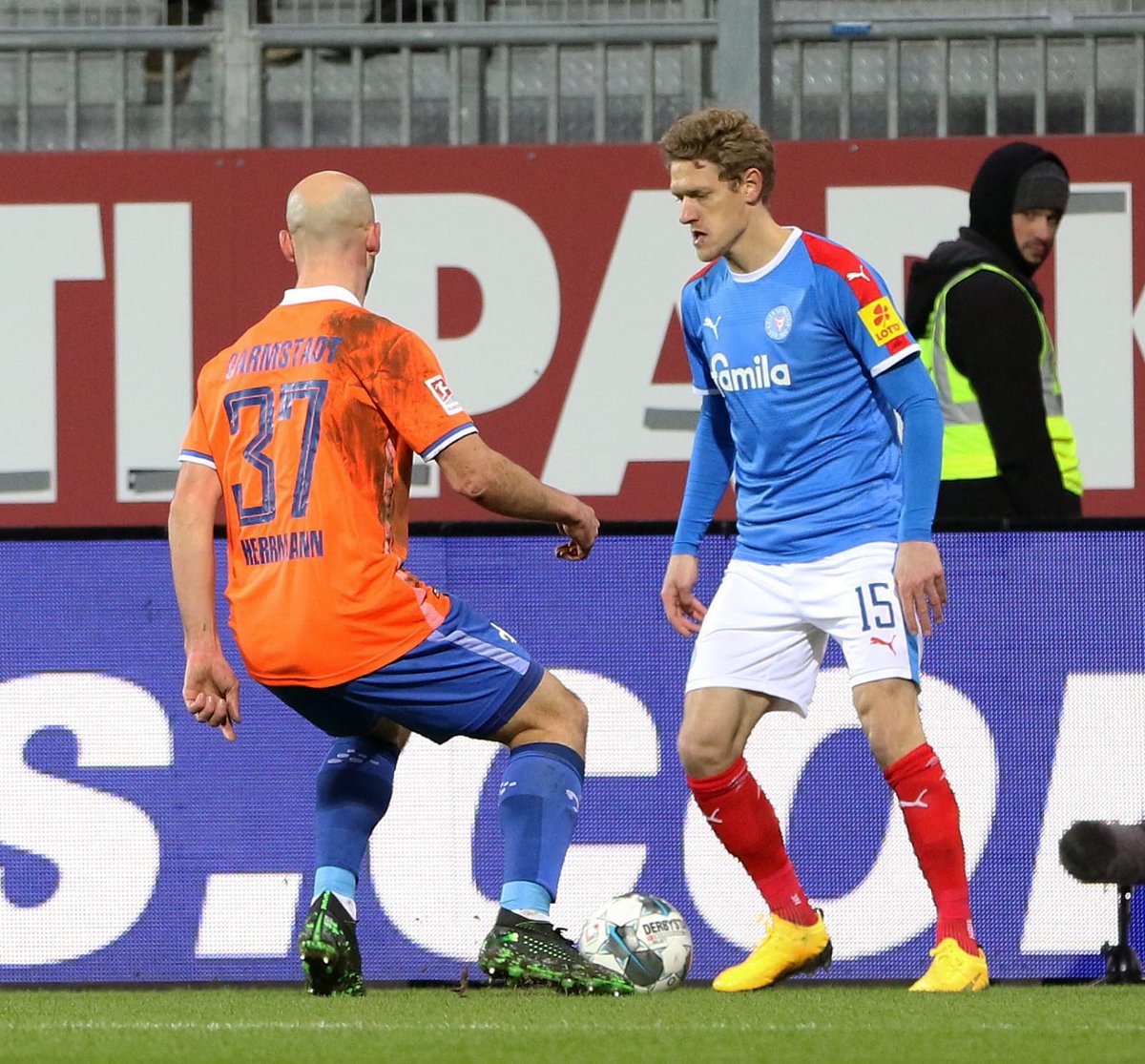 Holstein Kiel tweet media