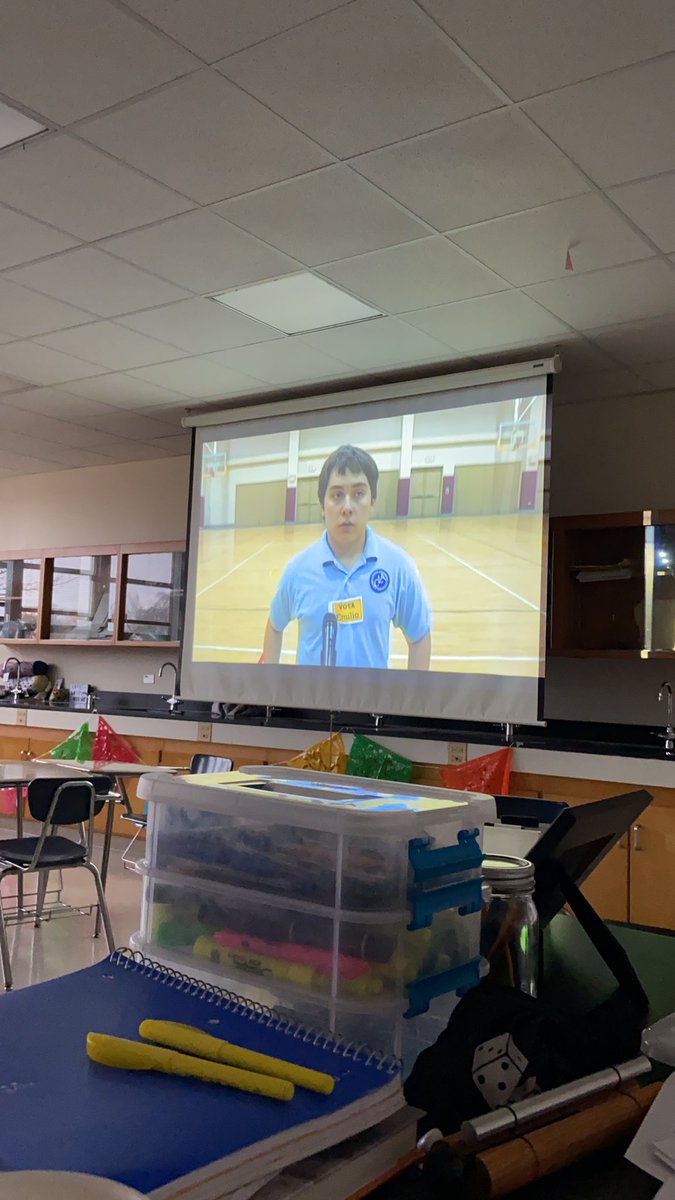 RedHawk_Spanish's tweet image. ¡Vota por Emilio! #casicasi #peliculamiercolés 

Thanks for all that came today!