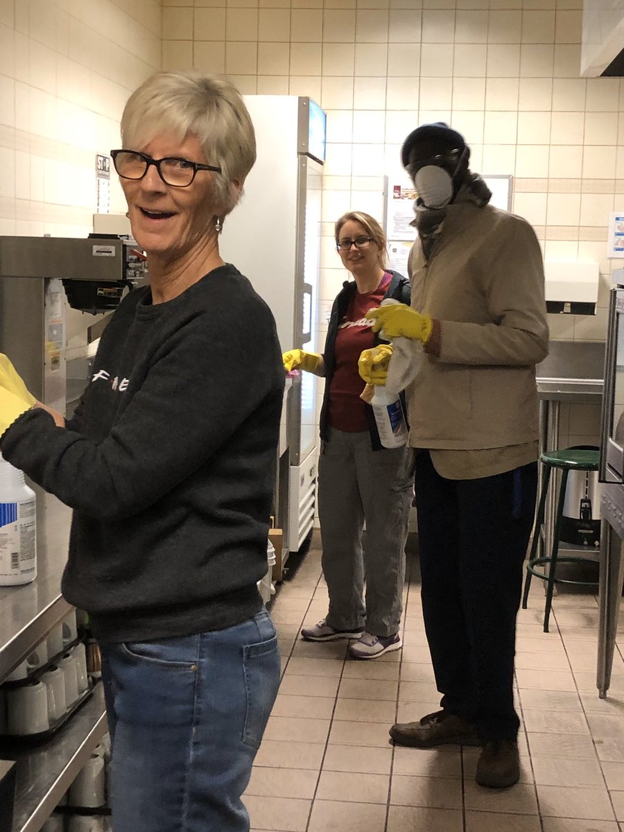 RotaryClub1918's tweet photo. Thanks to 17 members & friends, the kitchen @TSAWindsor is now sparkling clean. Using supplies provided by Alpine Construction and JaniSafe, the kitchen was scrubbed from top to bottom and within 2 hrs, this army of volunteers had the job done! #Rotary1918 #serviceaboveself #yqg https://t.co/c9sCeXwsJC