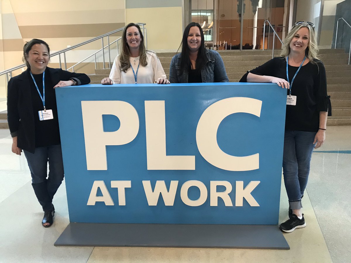 angeladt805's tweet image. “We don’t learn from experience...we learn from reflecting on experience .” John Dewey. #plcsummit @KnollsKnights @knolls_weaver #plc @SolutionTree @SimiValleyUSD #simischools Learning to help students with their “learning story”.