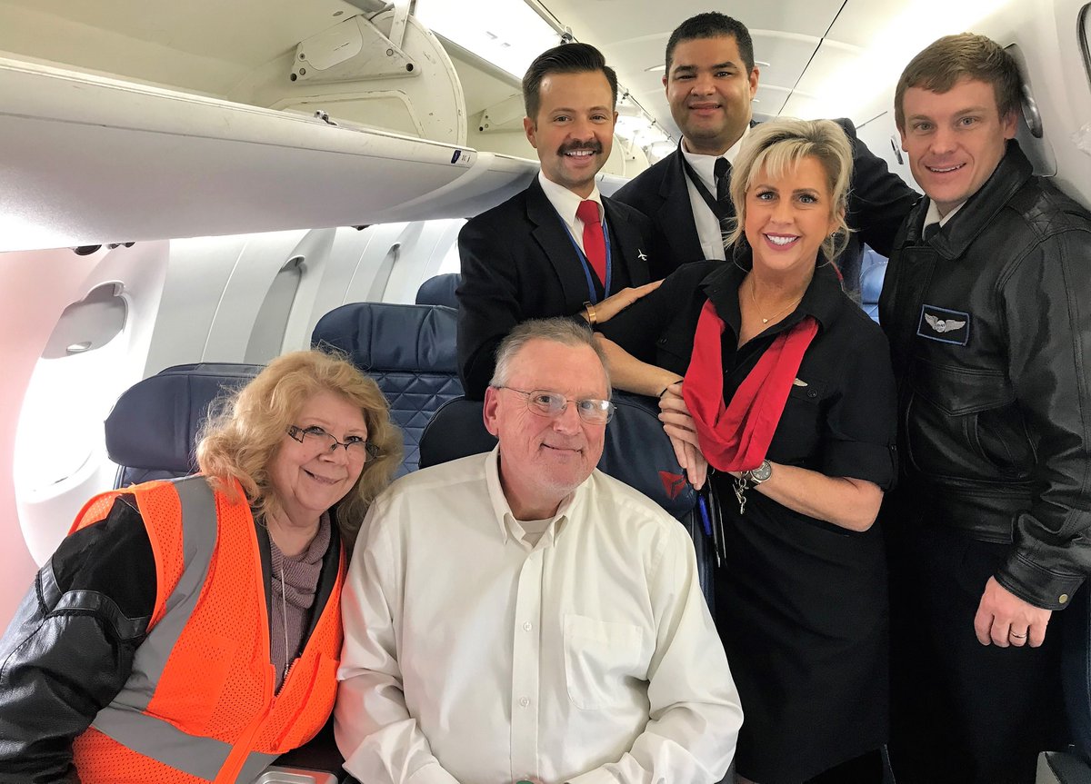 GoJet_Airlines's tweet photo. Major thanks to our caring, cohesive, and effective team who worked hard to grant the wishes of a terminally ill patient who desired a tour of our aircraft. #MakeAWishFoundation #FlyGoJet https://t.co/yYTyykWpzj