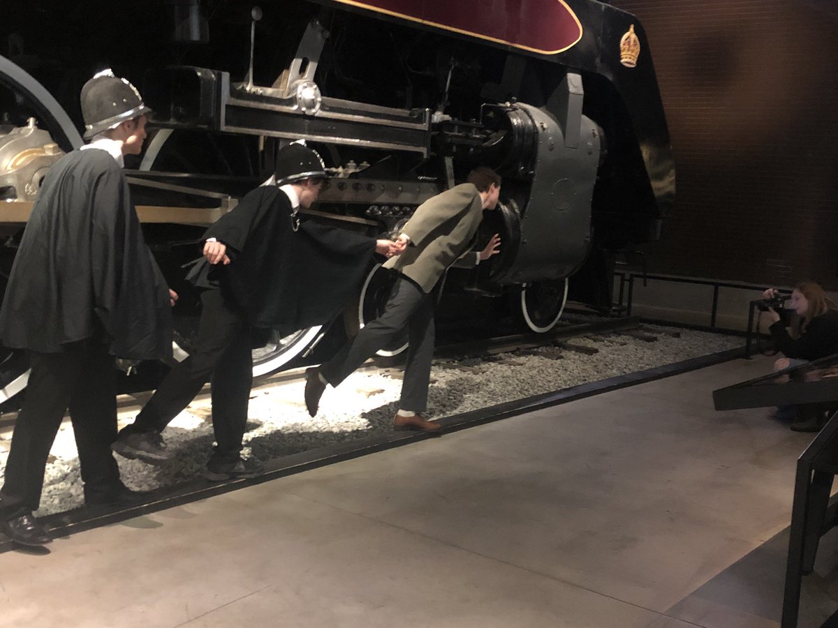 MsBudgell's tweet photo. Time for the second part of our photo shoot! After getting into costumes, hair and makeup, cast members for The 39 Steps pos for publicity photos by the trains at the Museum of Science and Tech! @ImmaculataArts @OttawaCappies @ImmaculataOCSB #whymac #theatre #train #macdrama https://t.co/EnbngKdEqK