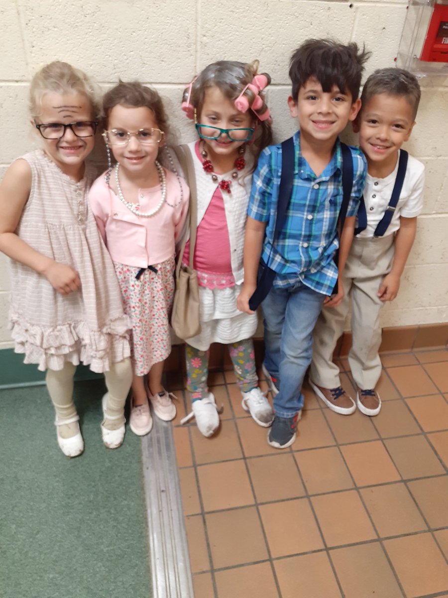 Caayers's tweet photo. Such a fun 100th day of school while celebrating literacy with our book swap! The kiddos LOVED it, I think we will continue it several times a year!!! #principalayers #celebrateliteracy #100thDayOfSchool https://t.co/ShH7exI9D1