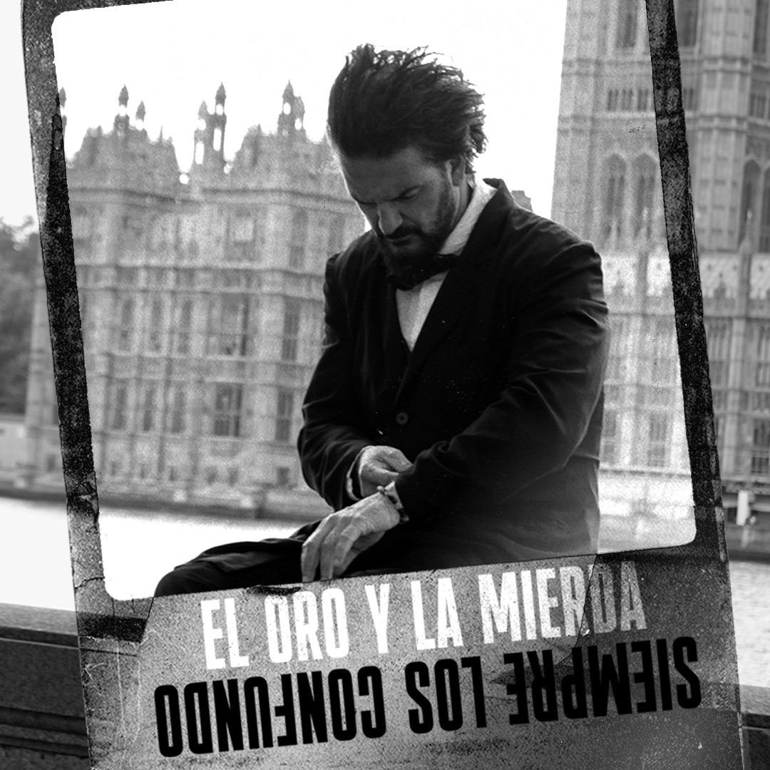Ricardo_Arjona's tweet photo. El oro y la mierda....siempre los confundo. 
BLANCO Y NEGRO una actitud.
#ArjonaBlancoYNegro https://t.co/cD6Myz68ss