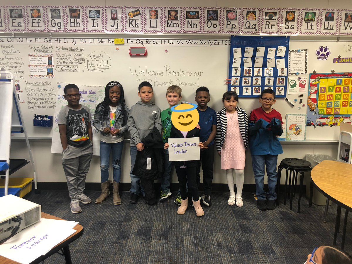 BrookeSpringma2's tweet photo. Celebrating our accomplishments in the classroom. P2P awards ceremony. @KohrvilleKISD https://t.co/Dufvpxj4TA