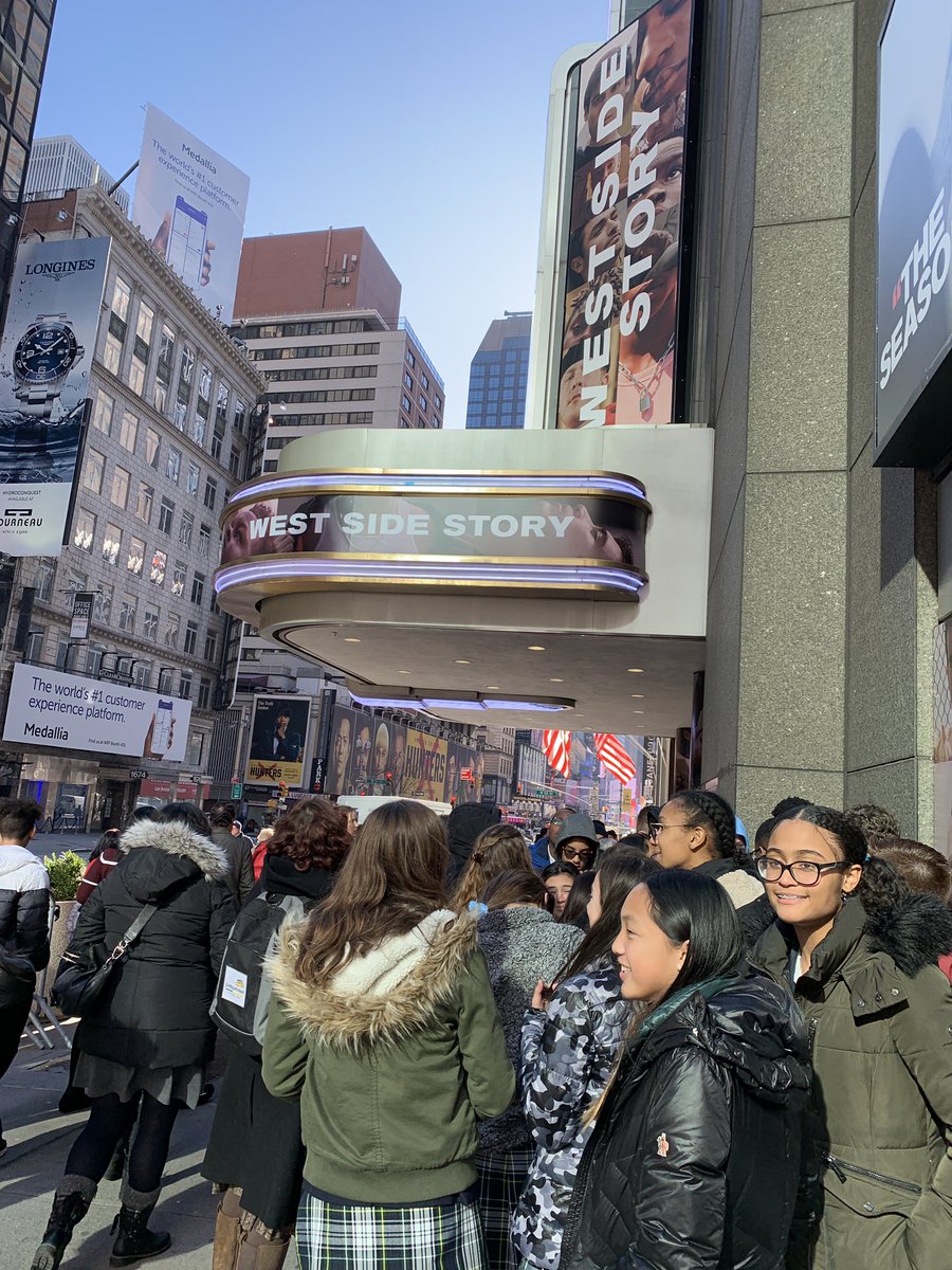 MHall_Edu's tweet photo. A riveting modern portrayal of #WestSideStory - a captivating, lyrical, and gritty Broadway performance for our @BuckleyCDS 8th grade field trip! https://t.co/IJsZtY1pFK