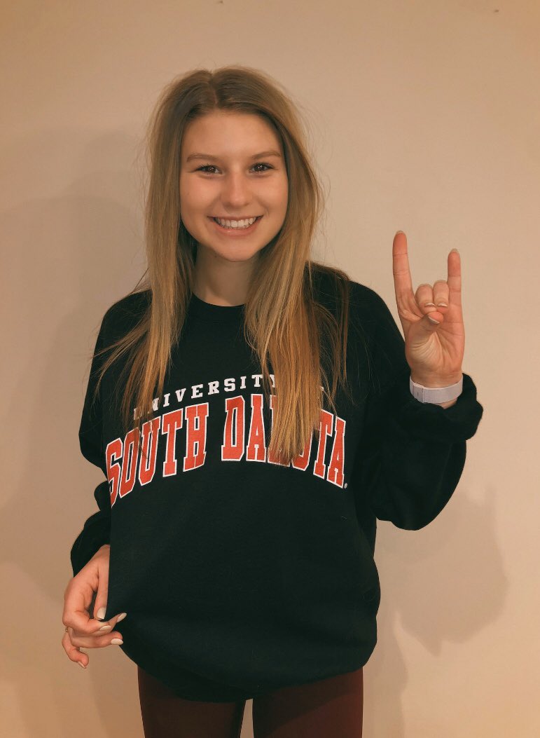campbellzimmy's tweet photo. I’m very excited and blessed to announce my verbal commitment to the University of South Dakota to continue my academic and soccer career! Thank you to my coaches, teammates, and family for all of their support! ❤️🖤 #GoYotes @SDCoyotesSoccer https://t.co/s8lVNfanpq
