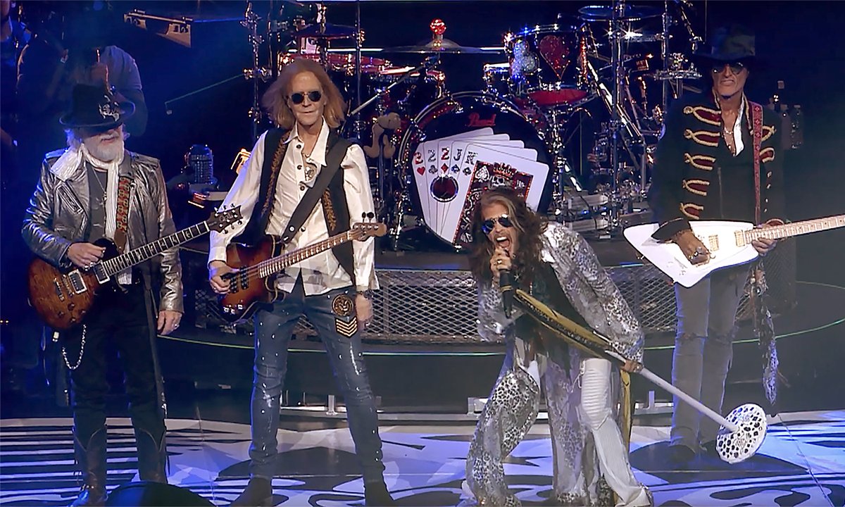 WATCH: Here — and ONLY here. That’s the new word on the streets all over the world as <a href="/Vegas/">Las Vegas</a> has launched “What Happens Here, Only Happens Here" as its new slogan.

lasvegasnewswire.com/celebs-spread-…