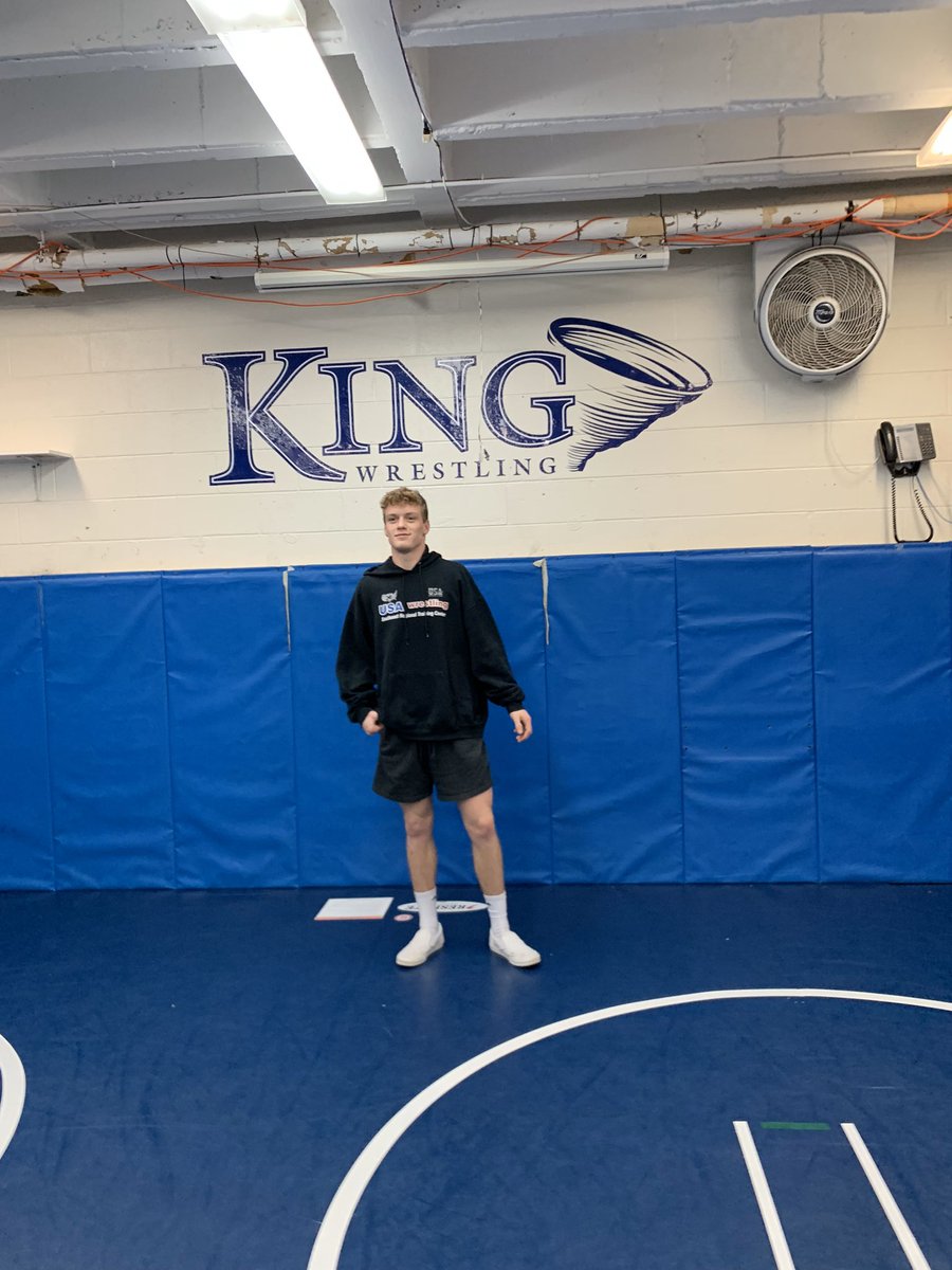 bo5perkins's tweet photo. Proud to announce I have committed to further my academic and athletic career at King University! 🌪🌪 @KU_MenWrestling #SoundtheSiren #KingPride https://t.co/7Ij12IpB2u