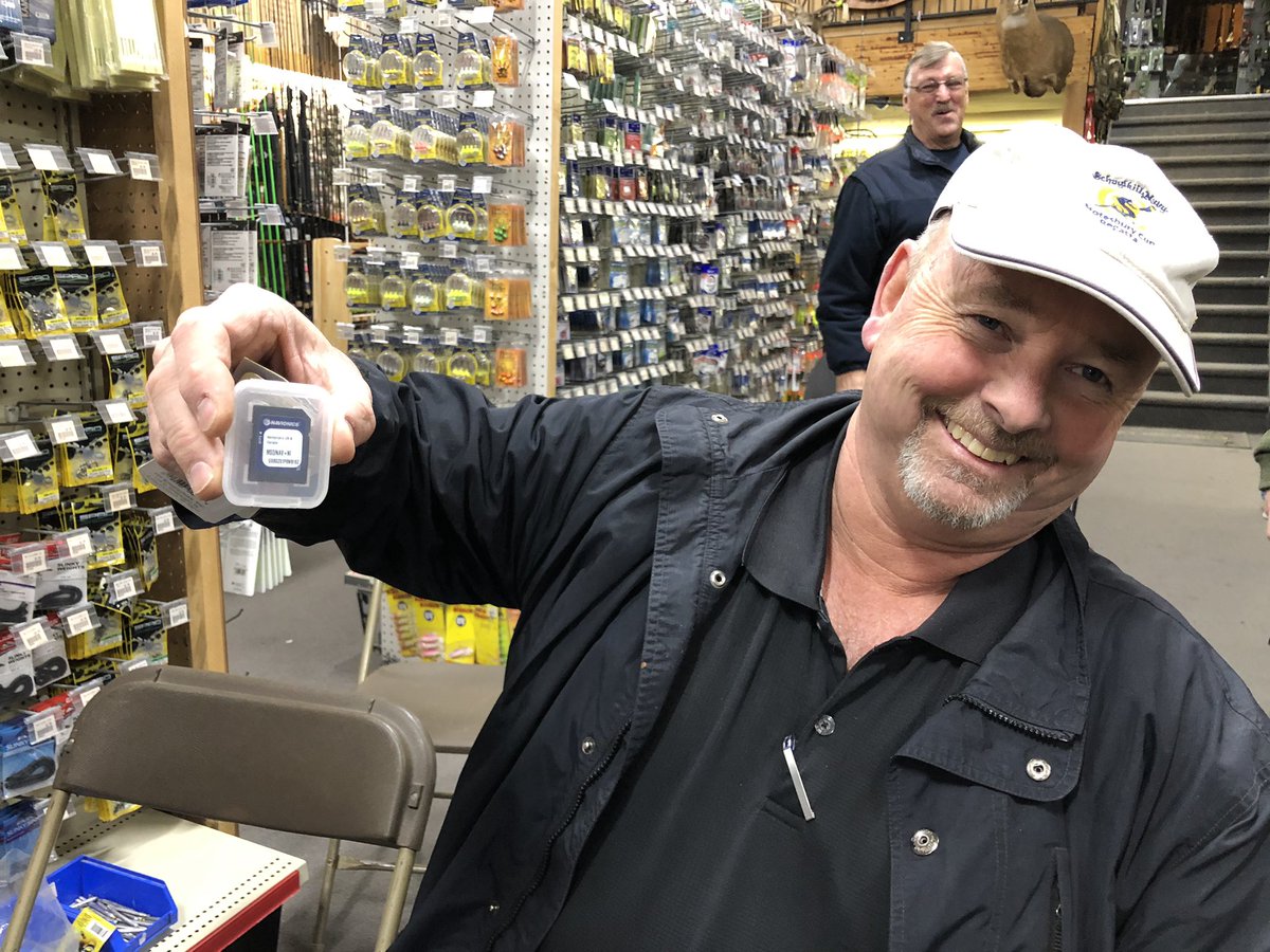 FishHardDave's tweet image. Another happy attendee at the HT Ice Tour event at @fishingworldca who leaves with a @navionics + chart US &amp;amp; Canada! #Navionics #HTIceTour #IceFishingFun