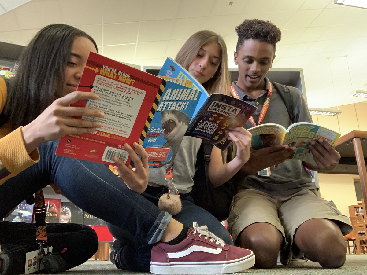 tfulsangreaduhs's tweet photo. Book Fair all week! Go check out the Genius Book of World Records 2020! #UHSLiteracy #vcsclw2020 #FLCelebratesLiteracy @mmfraine @BernerLinda @UHSTitans411 https://t.co/rvD9pLBA3F