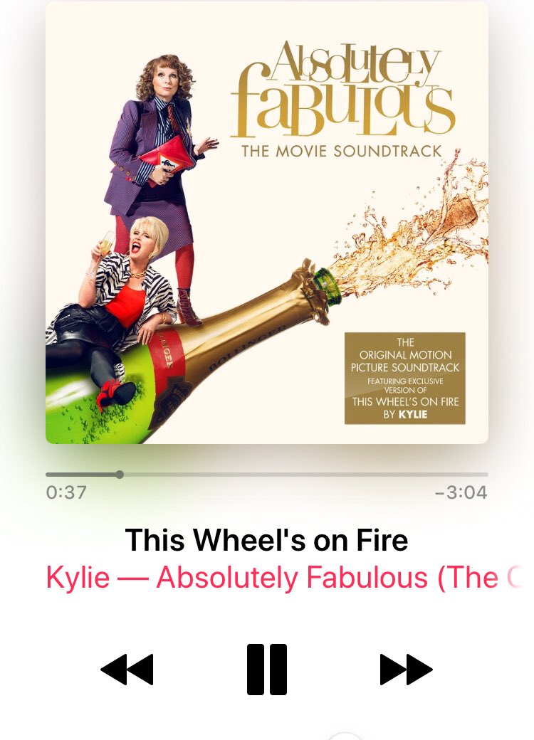 sven111's tweet photo. #ThisWheelsOnFire @kylieminogue Is what saved this movie https://t.co/c6hVmDw3V1