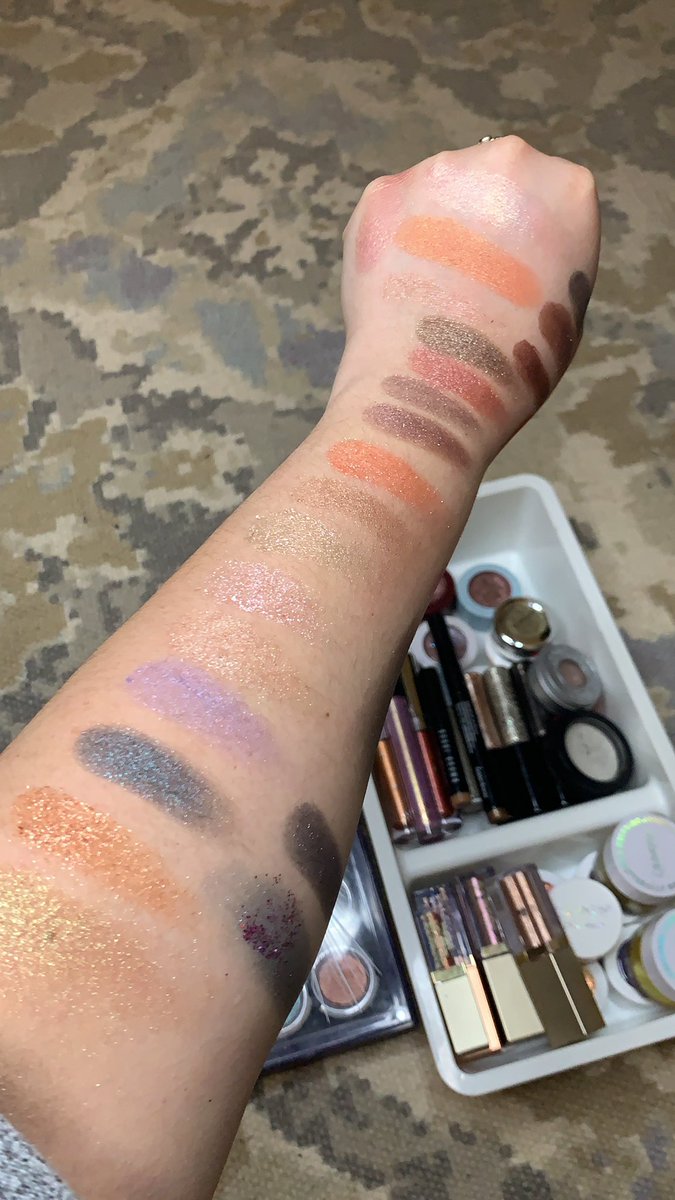 frostandpolish's tweet photo. can you tell I just filmed a makeup declutter video 😂

#makeupdeclutter #comingsoon #colourpop #supershockshadow https://t.co/7pKFuawHWy