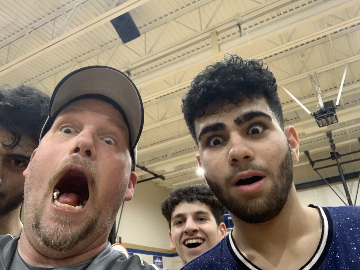salambasketball's tweet photo. Free throw makes selfies https://t.co/DzR5U9Fxo5