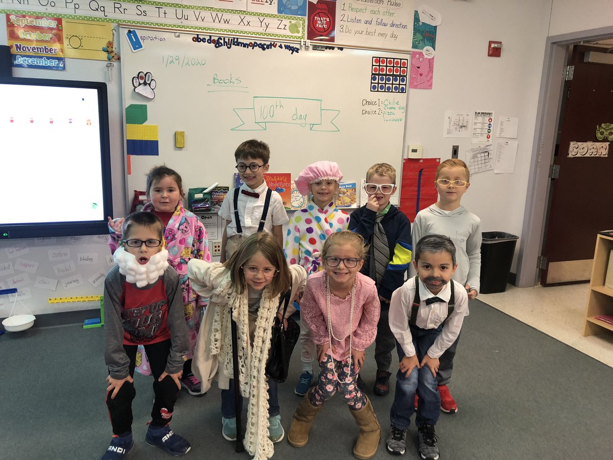 mayokc16's tweet photo. The 100th day was a success! #LISDFutureFocus @LorenaPrimary https://t.co/PyialLpUwZ