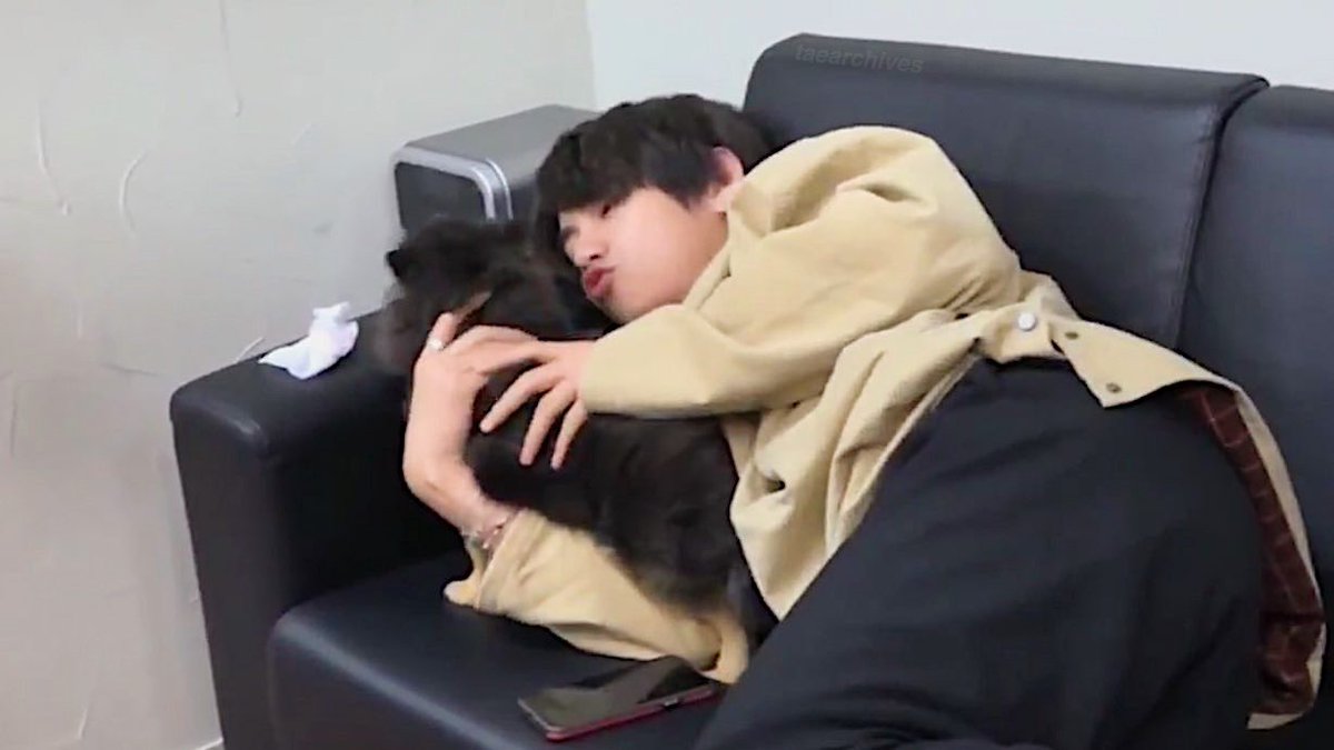 CHICLn_'s tweet photo. แม่ชอบดูหนูฟัดกับแทนนี่ จะเห้น ลูกแม่สุดน่ารักแน้มฟู อยากฟัดพุง ไอลูกแม่ https://t.co/MOWNPYRu3p