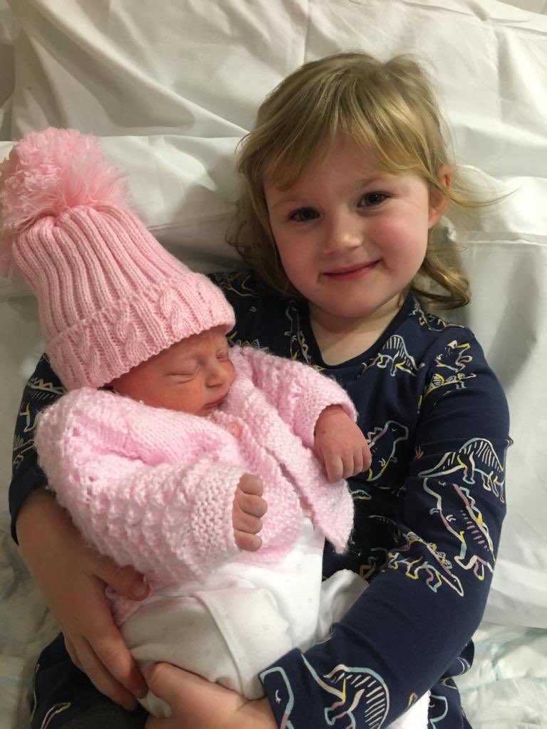 ChrisHolliday9's tweet photo. Georgia would like you to meet her little sister Evie Grace. Born tonight at 7:02pm weighing 7lbs 3oz. #proudsister #bigsister #prouddad https://t.co/IZoi5OXsVE