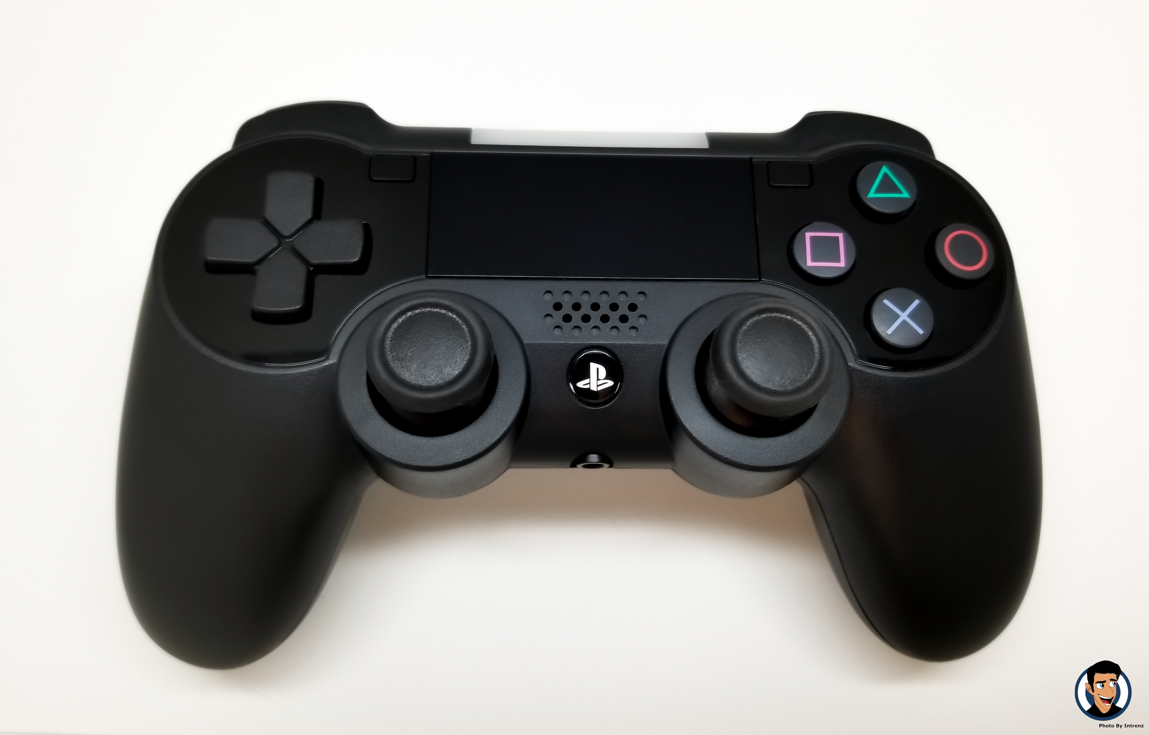 Jeff on Twitter: "Prototype Playstation 4 Alpha Controller https://t.co/bKCMu6XDod" Twitter