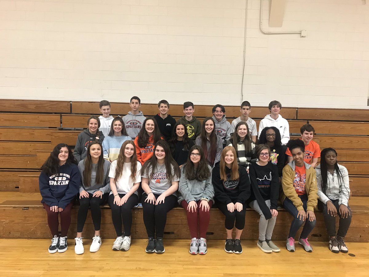 FreshSpartans's tweet photo. Way to go Freshman 15 Club! They are yearbook ready! @KevinRo98947989 @hansonmscott  @BPeytonNS @NSmyfreedomday #FreshSpartans23 https://t.co/hnuRgGm4LW
