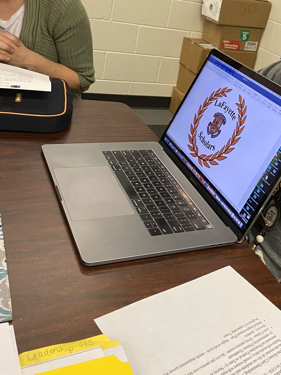 GilbertSTEMGES's tweet photo. Our GES Leadership Team enjoyed the opportunity to collaborate with Mrs. Maggie Stultz, principal at LHS. We are excited about the upcoming LaFayette Scholars program. #GilbertGators are #RamblerReady!  #PowerOfTeam https://t.co/QZp3bLuR5B