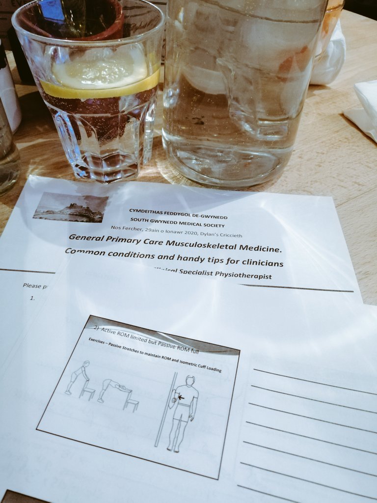 Interesting talk tonight <a href="/DylansNWales/">Dylan's Restaurant</a> with South Gwynedd Medical Society- it was great to see so many professions joining together to learn. Thank you for having me! @elenjames32 @SHSBangor <a href="/BetsiCadwaladr/">Betsi Cadwaladr</a> <a href="/WeStudentNurse/">WeStudentNurses 💙</a> <a href="/WeDistrictNurse/">WeDistrictNurses</a> @nursingnowSHS @lynneolyn