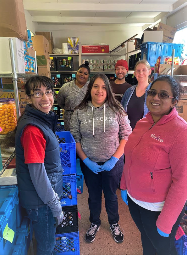 HireAbleOrg's tweet photo. While honing their skills and pursuing employment, @EBIempowers jobseekers volunteered at the San Leandro Community Food Pantry @SLFoodPantry during the holiday season. Having an opportunity to “give back” to the community was appreciated by these busy volunteers. https://t.co/RMINPHw7w7