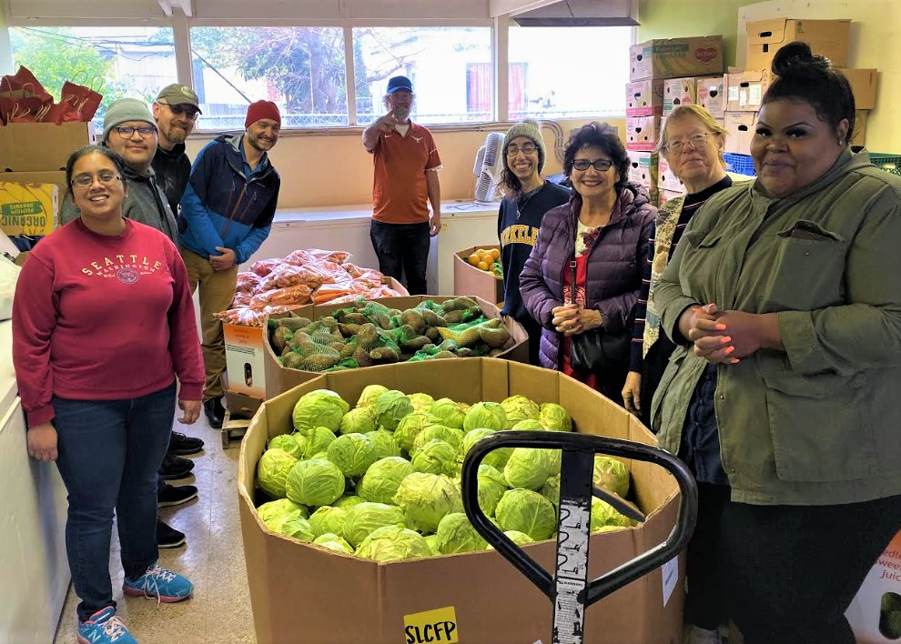 HireAbleOrg's tweet photo. While honing their skills and pursuing employment, @EBIempowers jobseekers volunteered at the San Leandro Community Food Pantry @SLFoodPantry during the holiday season. Having an opportunity to “give back” to the community was appreciated by these busy volunteers. https://t.co/RMINPHw7w7