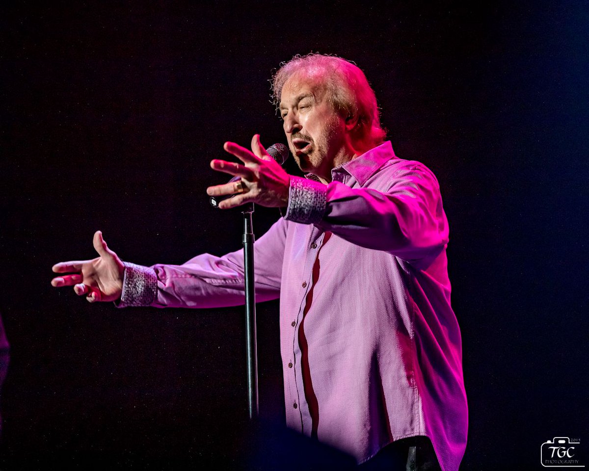 TGCPhoto's tweet photo. You like me. You really like me!

Of course we do, @DUANEALLEN, you're part of one of the longest lasting musical groups ever!

@oakridgeboys 
#ExploreBranson https://t.co/fIAzb0B3ij