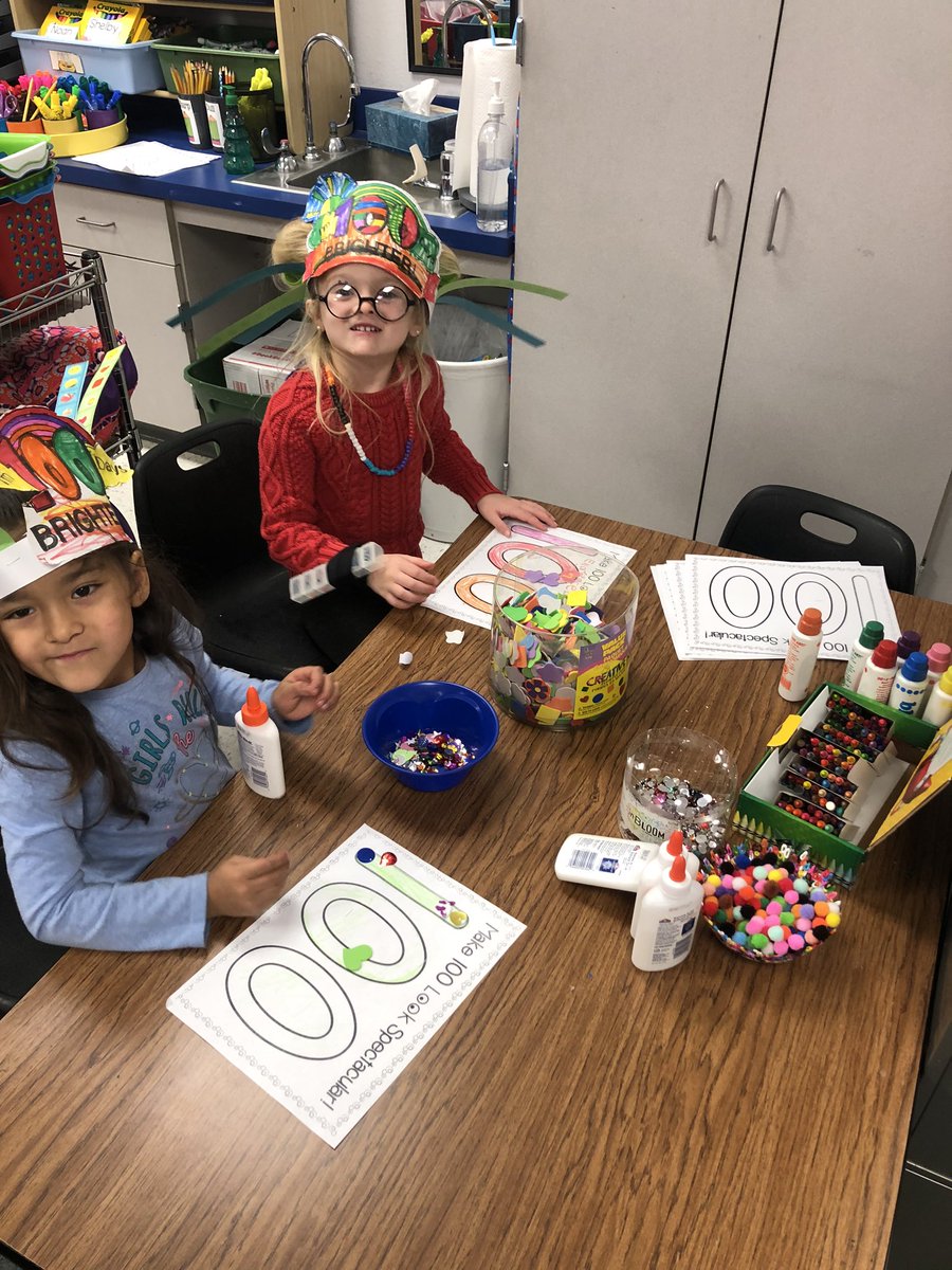 MandaKay01's tweet photo. Happy 100th Day of School! #LISDFutureFocus @LorenaPrimary https://t.co/QILxJ9a77e