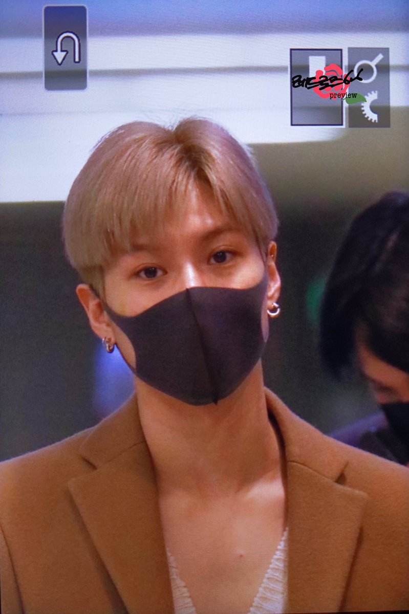 RedRose_0718's tweet photo. 200129 LAX 입국 태민 

#TAEMIN #テミン #SHINee #샤이니 https://t.co/Cx0CkEShfP