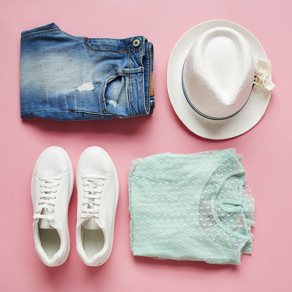 AscentCitPark's tweet photo. Our spacious closets can keep all your seasonal stuff stored until the time is right. https://t.co/QYh9F8ErYv https://t.co/rM6Tu2uFgx